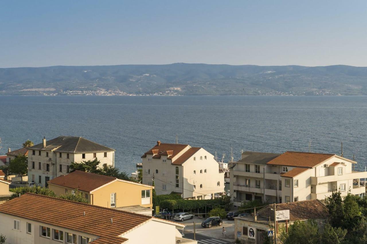 Ferienwohnung Little Place Near Sea Apartman Jesenice  Exterior foto