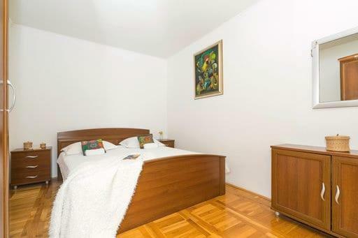 Ferienwohnung Little Place Near Sea Apartman Jesenice  Exterior foto